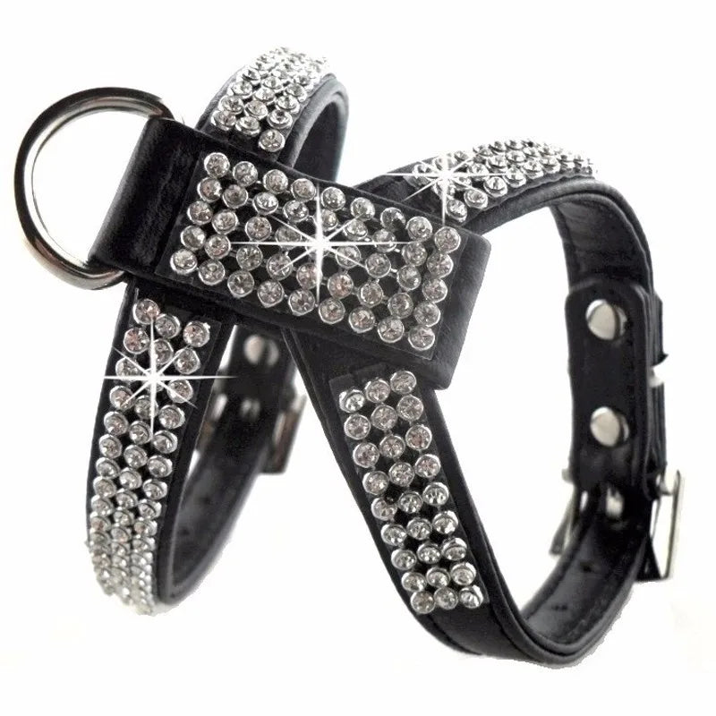 Arnés ajustable con diamantes de imitación para perro en color negro, diseñado para perros pequeños y medianos.