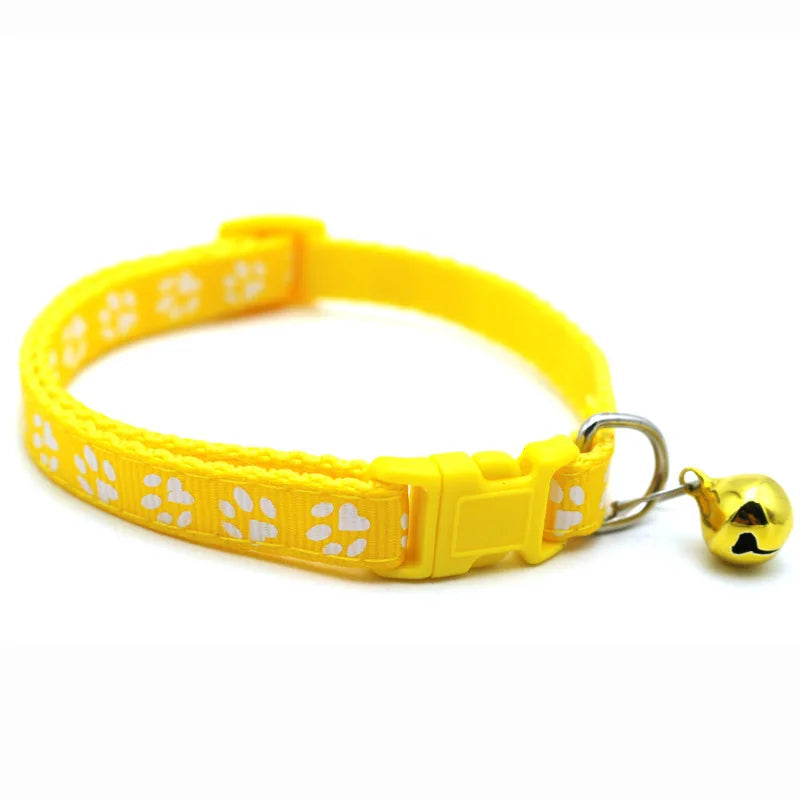 1 unidad de suministros para mascotas Colorul, Collar para gatos con campana, Collar con hebilla ajustable, suministros para mascotas, accesorios para gatos, Collar para perros pequeños