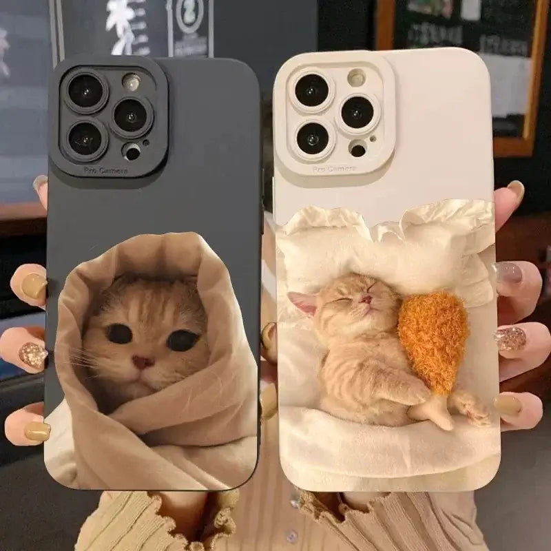 Funda de teléfono gato perro Samsung Galaxy con dibujos de gatos durmiendo y envueltos en una manta.