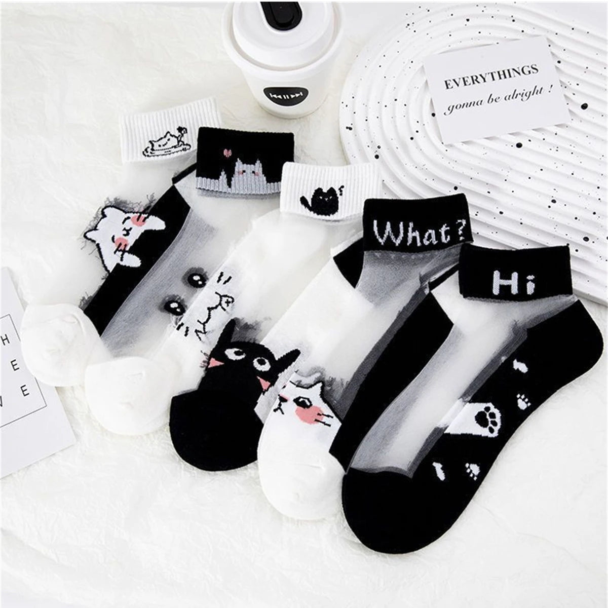 Dreamlikelin 5 par/lote calcetines de verano blanco y negro gato seda de cristal transpirable calcetines femeninos calcetines cortos simples