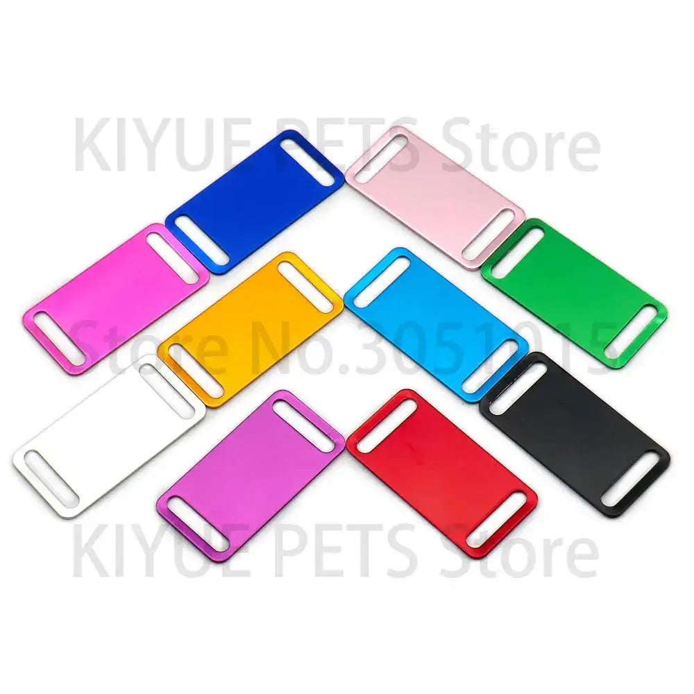 Etiquetas de identificación personalizadas para mascotas en varios colores, ideales para perros y gatos.