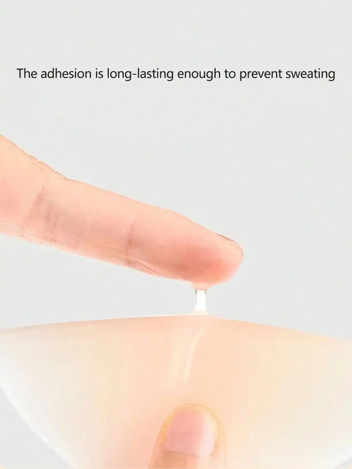 Cubrepezones autoadhesivos para trajes de baño, mostrando durabilidad y resistencia al sudor.