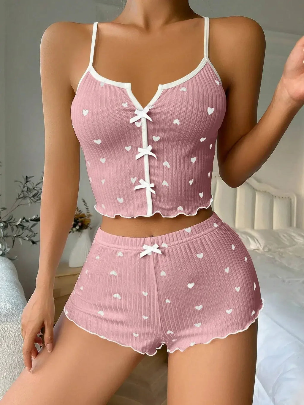 Conjunto de pijamas para mujer, ropa de dormir con estampado de corazón, tela acanalada suave con ribete de volantes coqueto, conjunto de Top y pantalones cortos informales, ropa de descanso