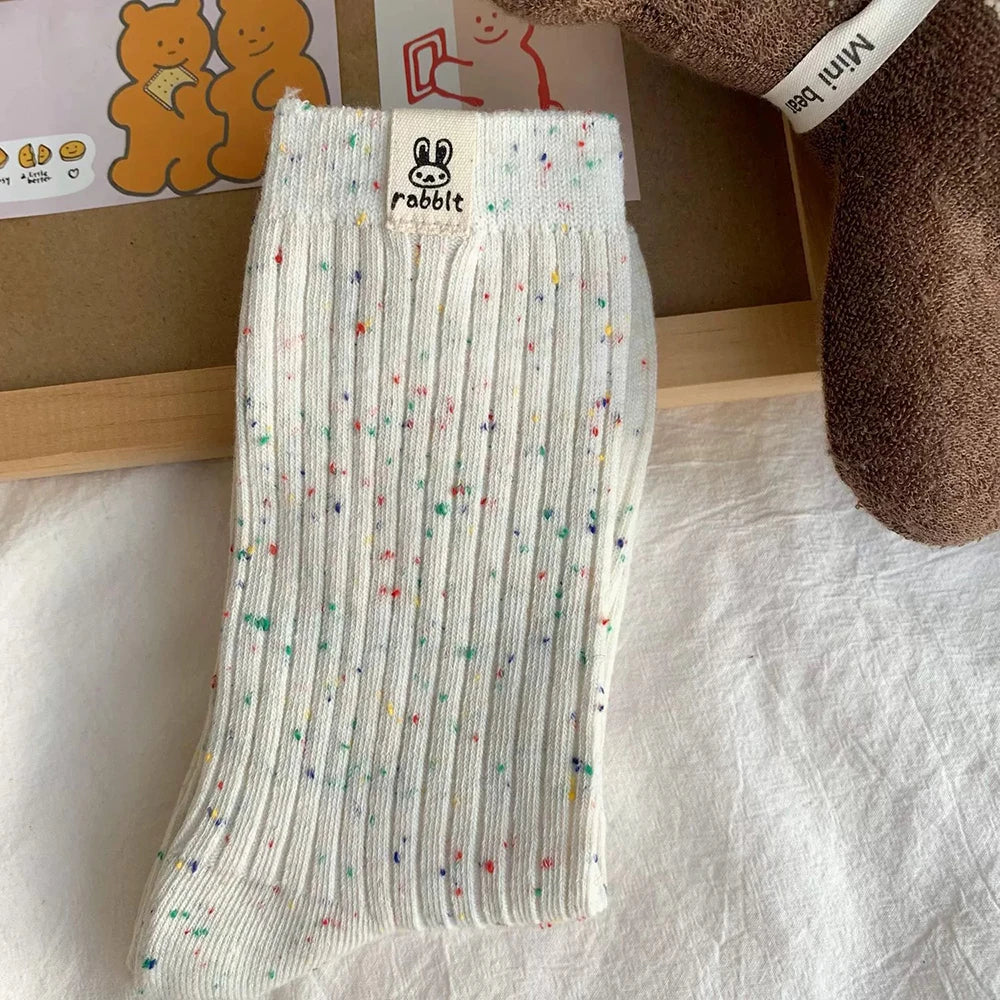 4 pares de calcetines de tubo medio con estampado de dibujos animados para mujer, calcetines informales suaves y cómodos, transpirables, absorbentes del sudor, a la moda para primavera y verano