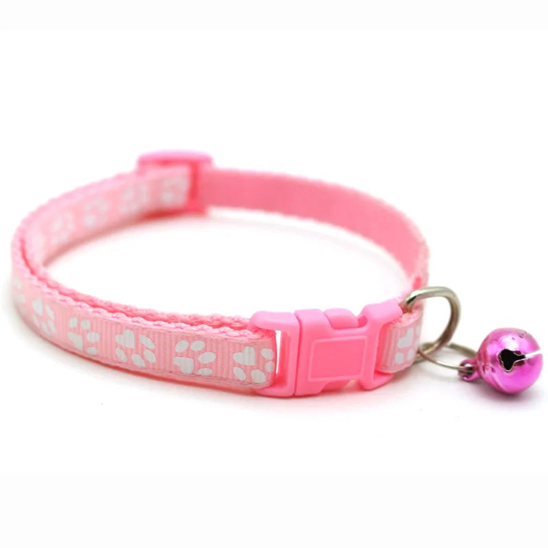 1 unidad de suministros para mascotas Colorul, Collar para gatos con campana, Collar con hebilla ajustable, suministros para mascotas, accesorios para gatos, Collar para perros pequeños