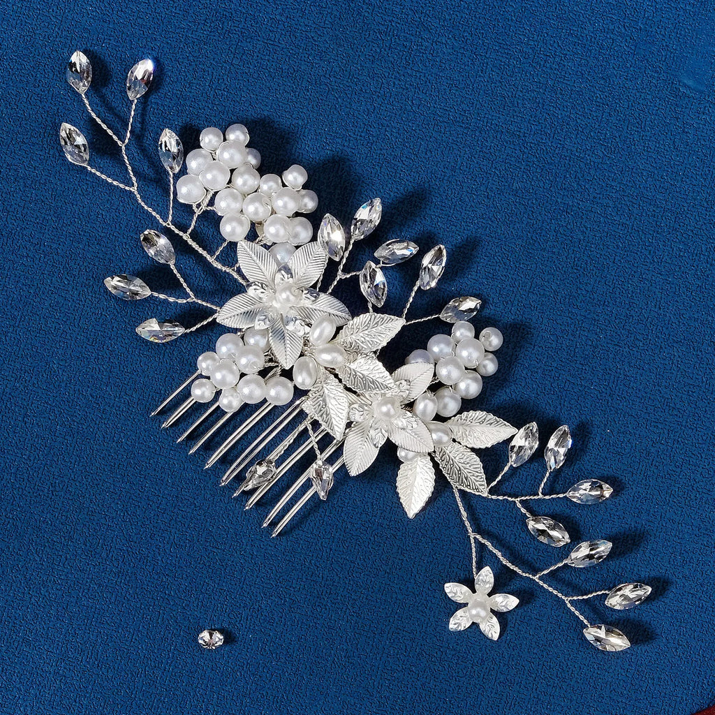 Nuevo peine de aleación de plata hecho a mano con perlas y diamantes de imitación, tocado de Metal a la moda, accesorio de joyería para el cabello elegante para mujer