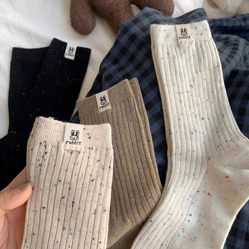 4 pares de calcetines de tubo medio con estampado de dibujos animados para mujer, calcetines informales suaves y cómodos, transpirables, absorbentes del sudor, a la moda para primavera y verano