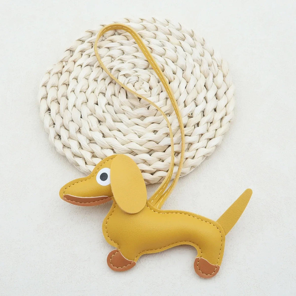 Llavero de Dachshund Adorable, Diseño de Cuero, Amuleto de Perro para Bolso o Coche, Regalo Perfecto para Mujeres, Parejas y Amigos, Inspirado en Lucy