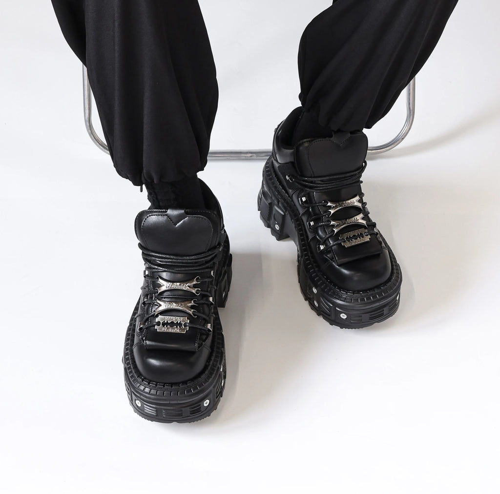 2026 nuevo estilo Punk zapatos de mujer con cordones altura del tacón 6CM zapatos de plataforma mujer gótico tobillo Rock botas decoración de Metal zapatillas de deporte para mujer