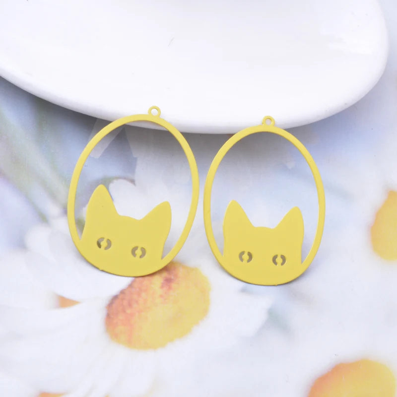 30 Uds AD3485 filigrana de forma ovalada ojos de gato dijes pendiente Metal latón amarillo verde colgante fino DIY joyería fabricación de pendientes