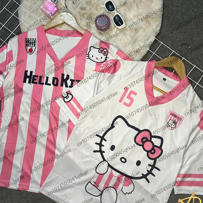 Camiseta de dibujos animados de Hello Kitty, ropa deportiva de moda para mujeres y hombres, pijamas con cuello en V, ropa de calle holgada informal ligera y transpirable, Tops