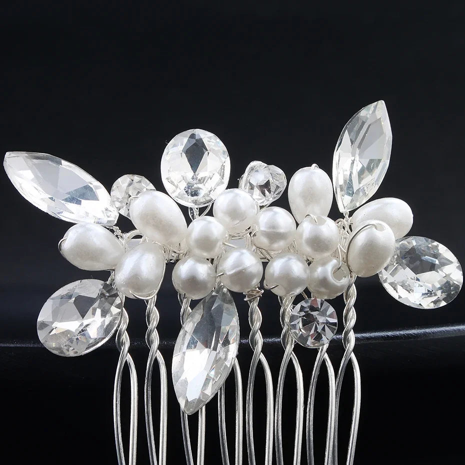 Nuevo peine de aleación de plata hecho a mano con perlas y diamantes de imitación, tocado de Metal a la moda, accesorio de joyería para el cabello elegante para mujer
