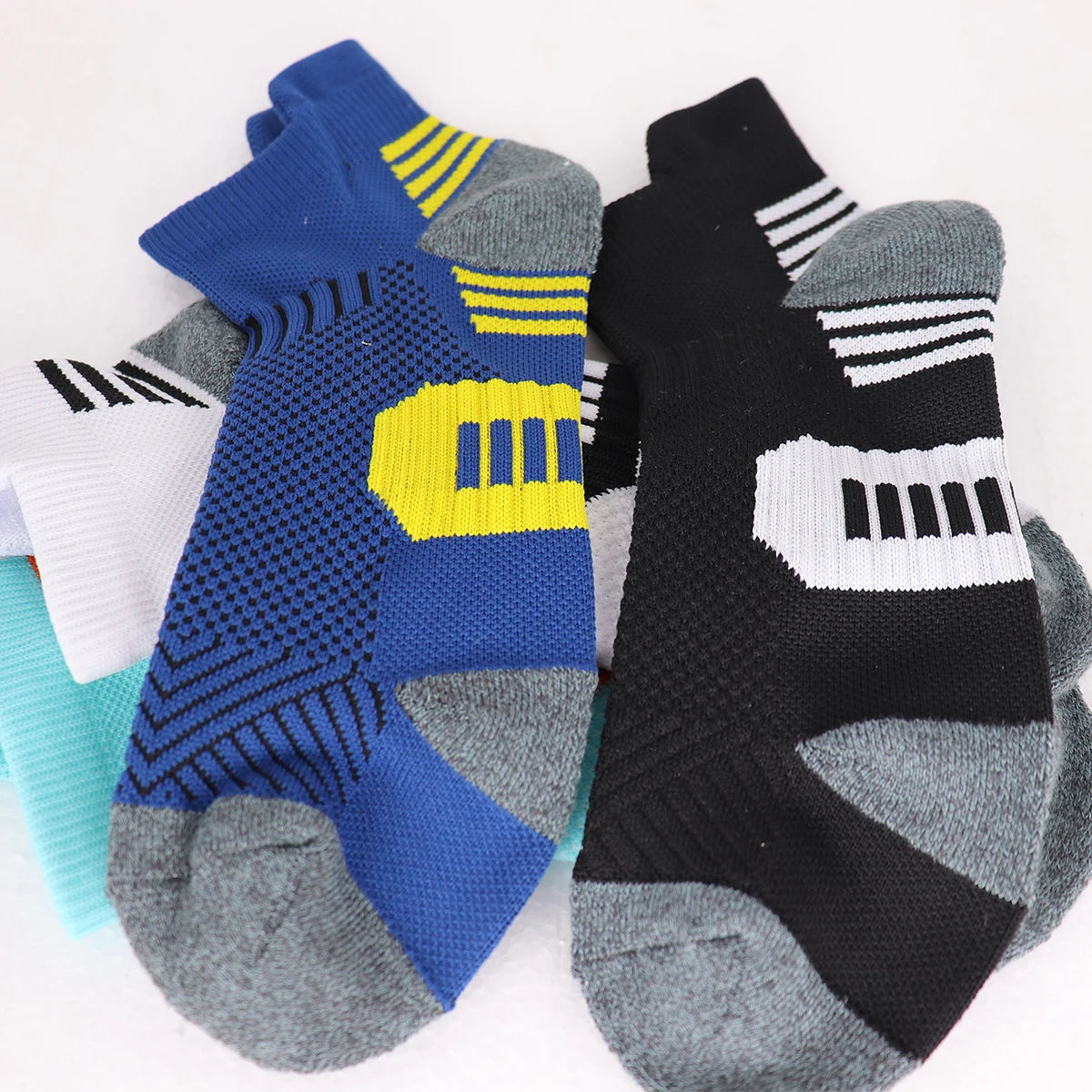 3/9 pares de calcetines deportivos antideslizantes para hombres y mujeres, parte inferior de toalla gruesa, calcetines profesionales para correr, entrenamiento físico, baloncesto