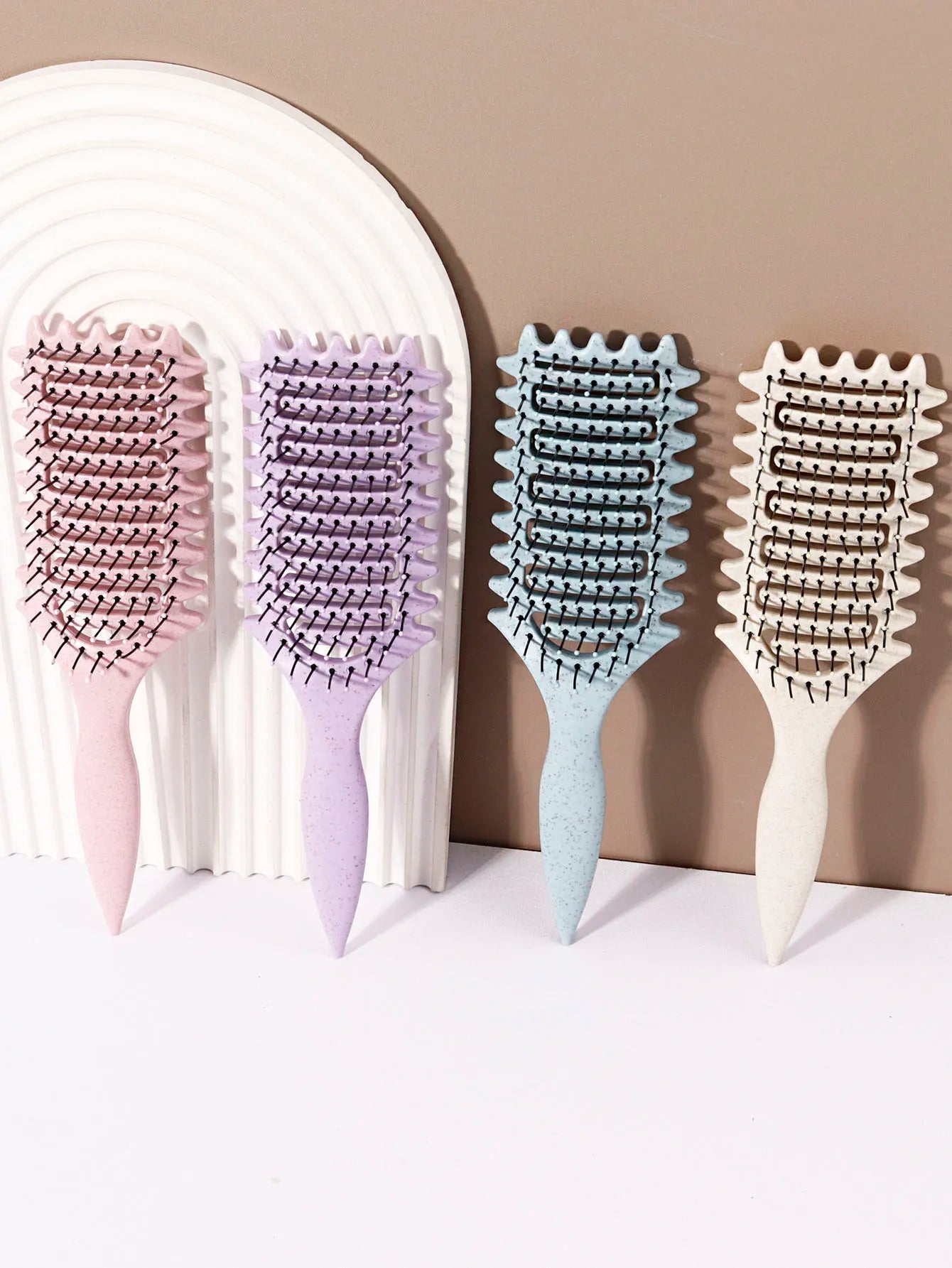 Cepillo de peinado rizado: peine de masaje hueco, melena de nailon, mango de plástico ABS, agarre cómodo Especial para pelucas de cabello real