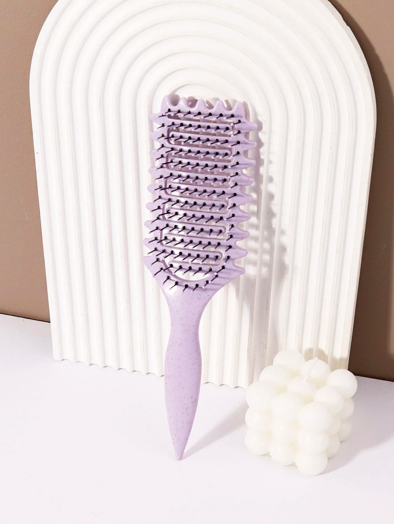 Cepillo de peinado rizado: peine de masaje hueco, melena de nailon, mango de plástico ABS, agarre cómodo Especial para pelucas de cabello real