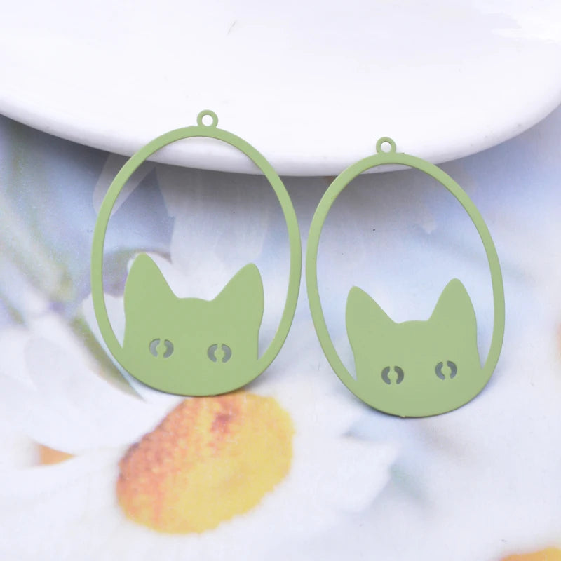 30 Uds AD3485 filigrana de forma ovalada ojos de gato dijes pendiente Metal latón amarillo verde colgante fino DIY joyería fabricación de pendientes