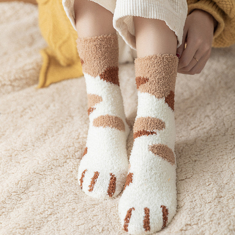Calcetines blancos de dibujos animados Kawaii para mujer, bonitos calcetines 3d con diseño de pata de perro y gato, calcetines cálidos y divertidos de lana para dormir en el suelo del hogar