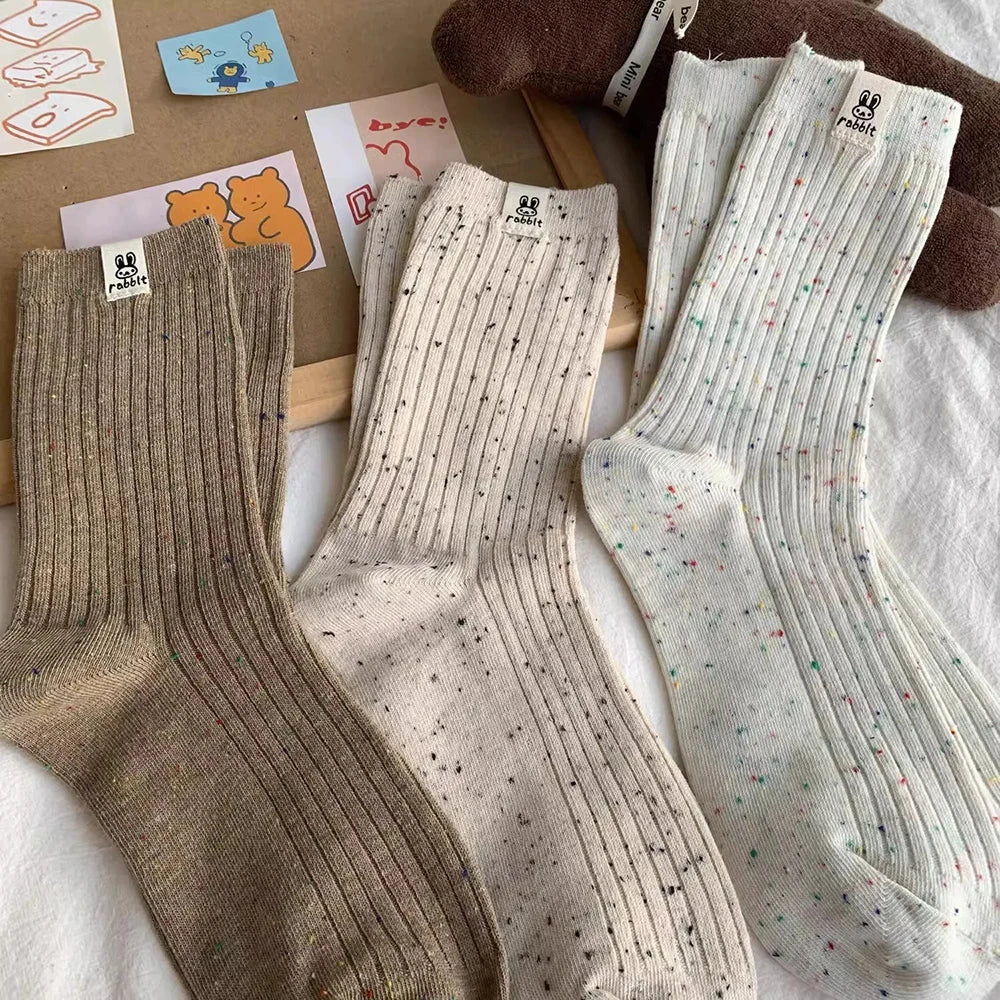 4 pares de calcetines de tubo medio con estampado de dibujos animados para mujer, calcetines informales suaves y cómodos, transpirables, absorbentes del sudor, a la moda para primavera y verano
