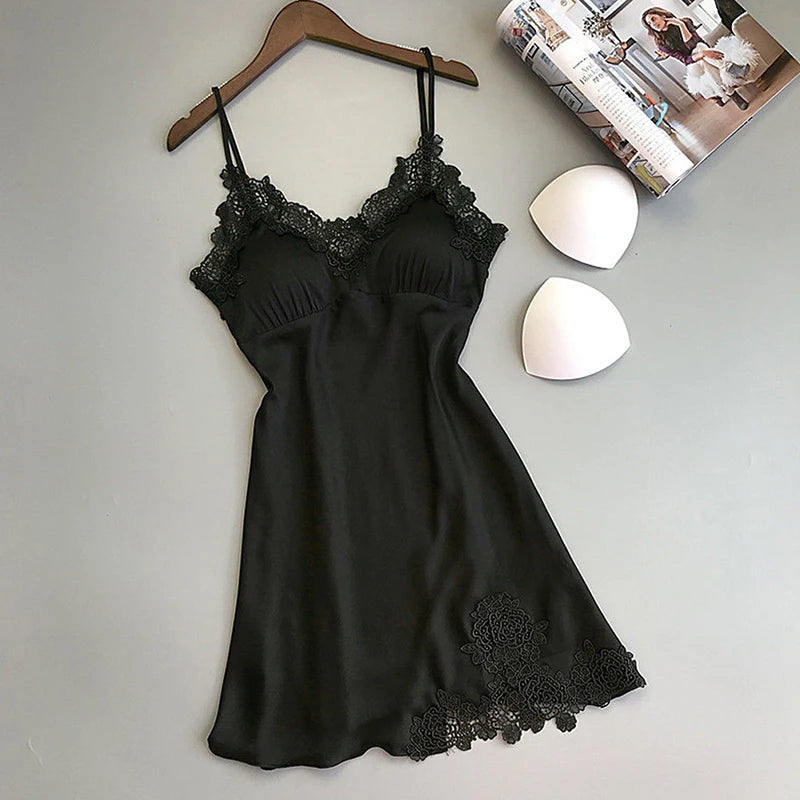 Pijamas sexys para mujer, camisón con tirantes de seda para primavera y verano, vestidos de noche de satén con cuello Halter fino para el hogar