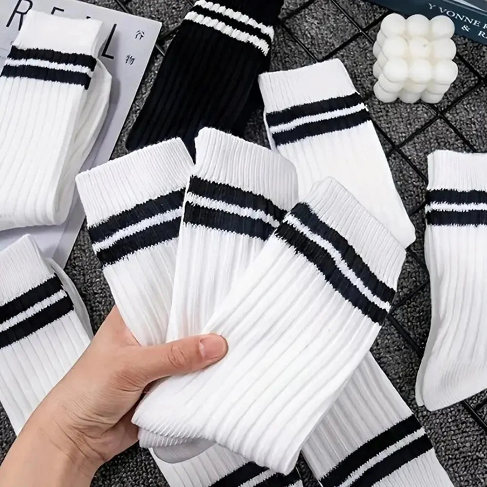 6/10 pares de calcetines para hombre, calcetines sencillos informales a rayas blancas y negras para primavera y otoño, calcetines transpirables de tubo medio, calcetines de cuello redondo de alta calidad
