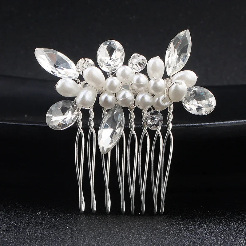 Nuevo peine de aleación de plata hecho a mano con perlas y diamantes de imitación, tocado de Metal a la moda, accesorio de joyería para el cabello elegante para mujer