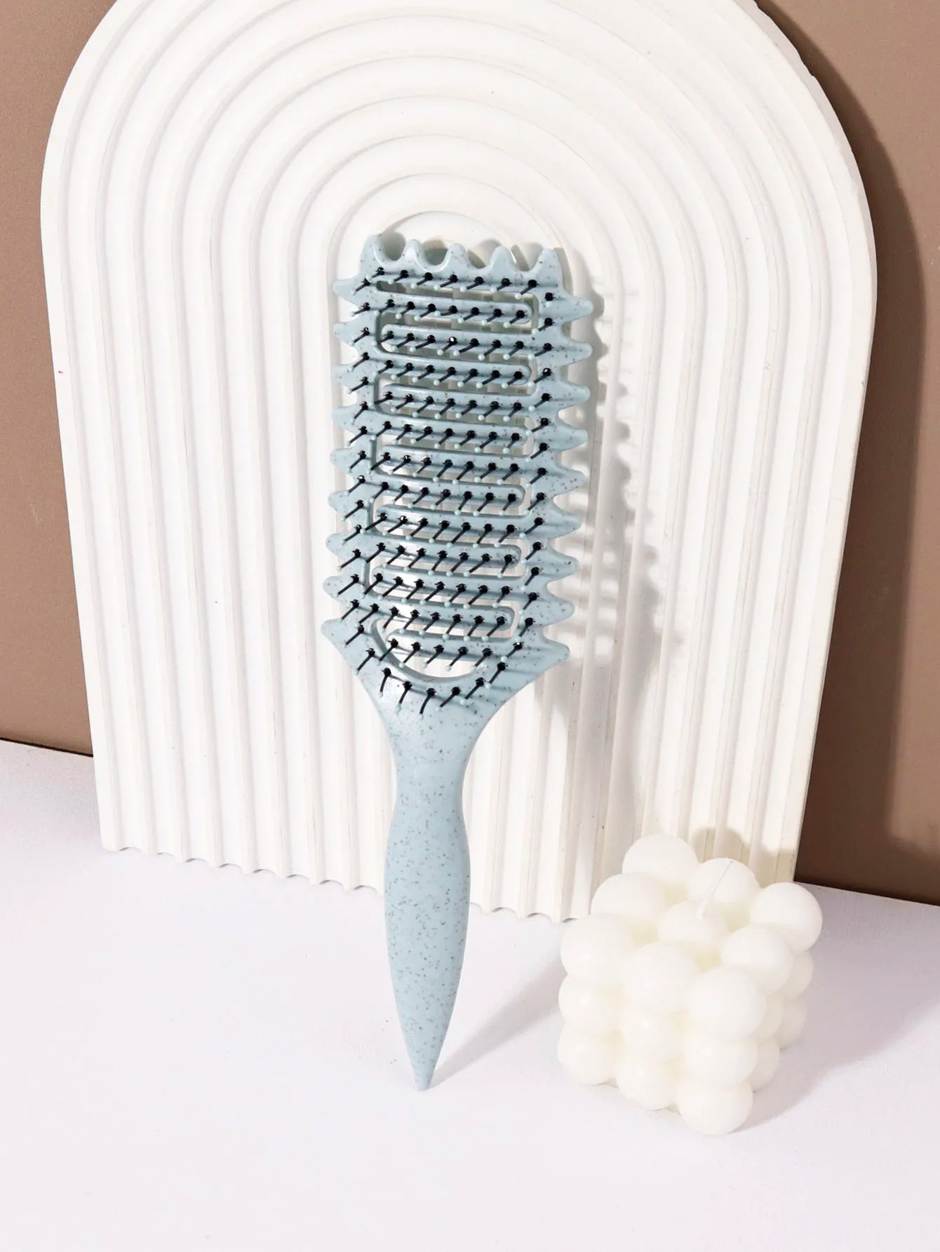 Cepillo de peinado rizado: peine de masaje hueco, melena de nailon, mango de plástico ABS, agarre cómodo Especial para pelucas de cabello real