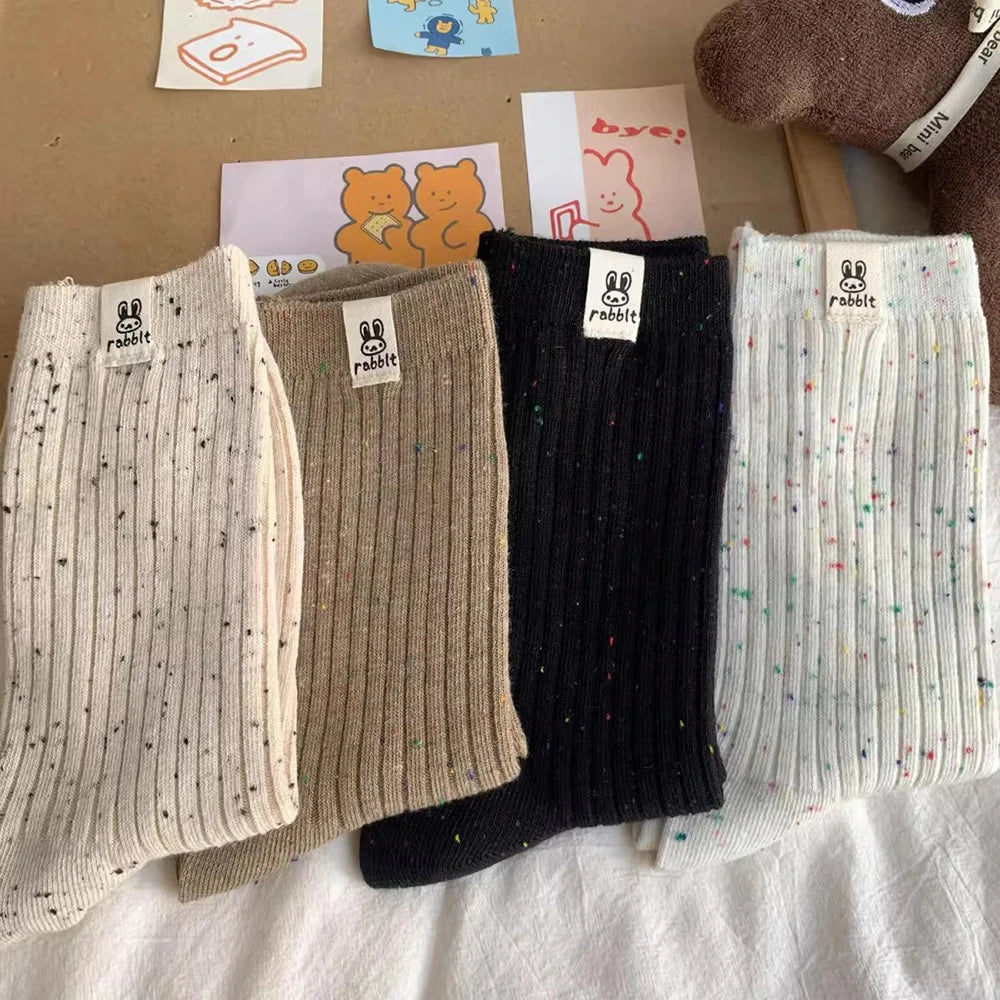 4 pares de calcetines de tubo medio con estampado de dibujos animados para mujer, calcetines informales suaves y cómodos, transpirables, absorbentes del sudor, a la moda para primavera y verano