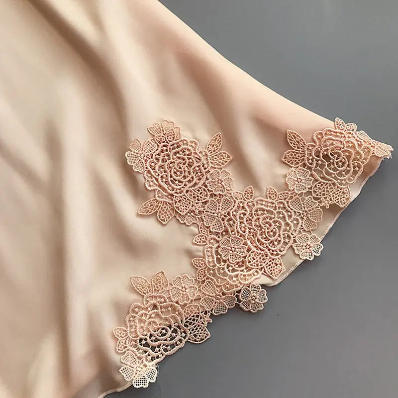 Pijamas sexys para mujer, camisón con tirantes de seda para primavera y verano, vestidos de noche de satén con cuello Halter fino para el hogar