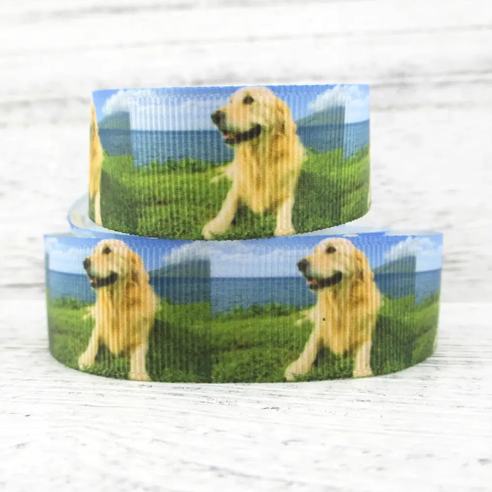 Cinta de grogrén estampada para mascotas con diseño de perro dorado sobre fondo natural, 5 yardas.