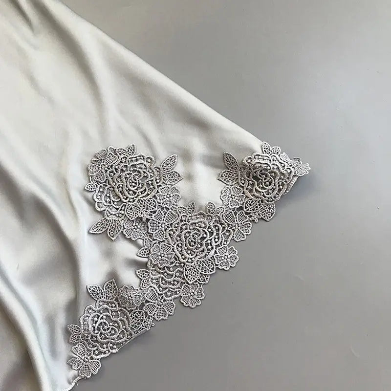 Pijamas sexys para mujer, camisón con tirantes de seda para primavera y verano, vestidos de noche de satén con cuello Halter fino para el hogar