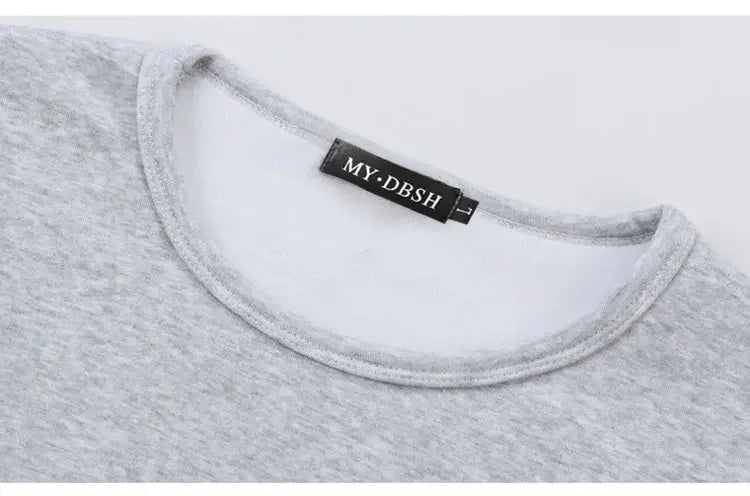 Camiseta térmica de manga larga para hombre, camisa de fondo de lana, camisa de cuello redondo, camiseta acolchada de terciopelo a la moda, invierno